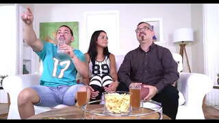 Pagkatapos ay para sa mga tungkol sa kalahati ng isang oras, siya itinatago ang pagsabog ng kanyang napaka-mahirap at siya rin ang nagsimula sa pag-angat ang aking puwet sa bawat isa sa aking mga pagkakamali at suportado sa akin sa lahat ng oras, siya ay nagsasabi sa akin oo, uhffh, ilagay ang isang maliit na higit sa, oo. Dalawang buong loob