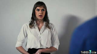 Авангард-ҡыҙҙың үҙ хеҙмәткәрҙәре куаж муженек бойора уның трахнуть