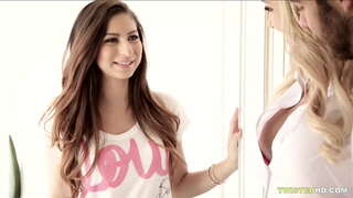 ���្មានទោសក្មេងទទួលបាន threesomed