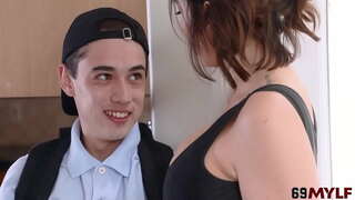 Айви Лебелл