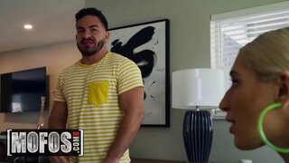 الغش تمرير MOFOS